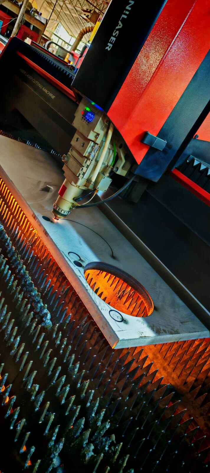 30mm stainless steel laser cutting